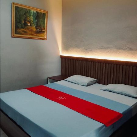 Tw Penginapan Cianjur Exterior photo